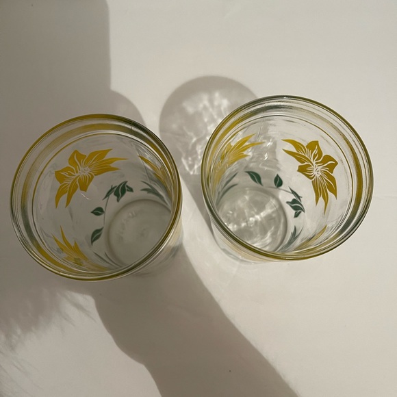 Vintage Hazel Atlas Drinking Glass Tumbler Daffodil Pattern 5.5” H 8oz Set of 2 - Picture 4 of 4